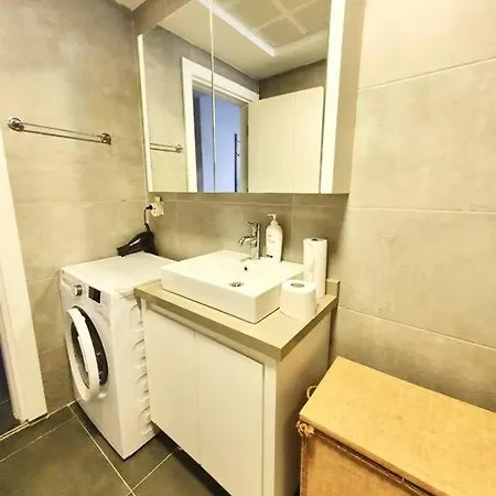 Apartamento Eine Wunderschone Mit Pool Und Garten